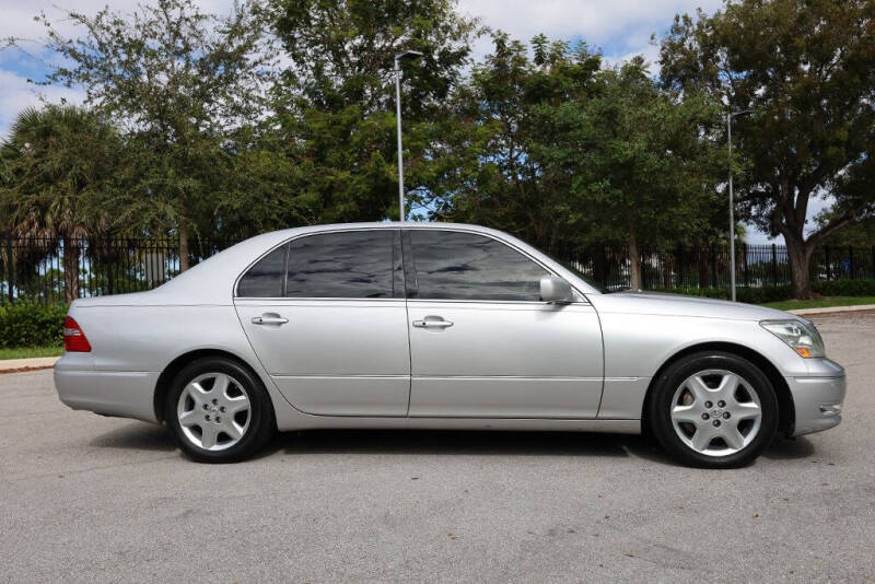 2004 Lexus LS 430