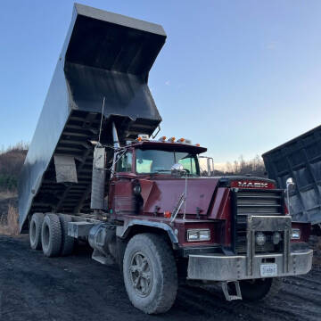 2004 Mack RD888SX for sale at Vehicle Network - Fannon Land & Auction in Apex VA