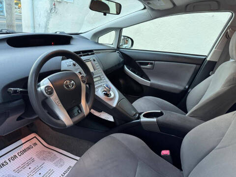 2013 Toyota Prius Three