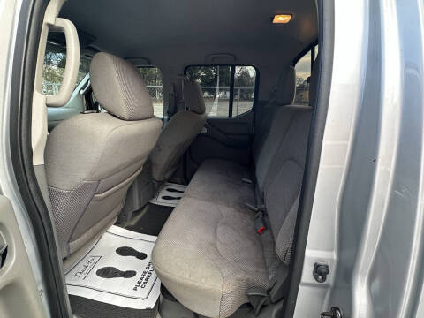 2016 Nissan Frontier SV