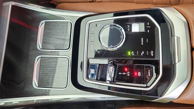 2023 BMW 7 Series 740i