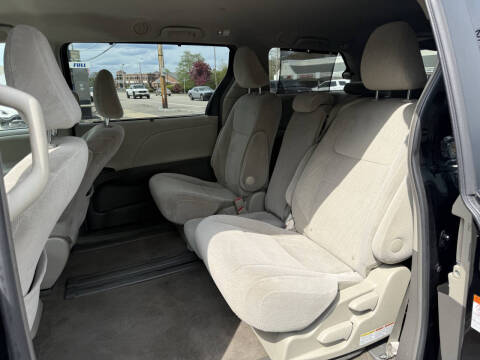 2016 Toyota Sienna