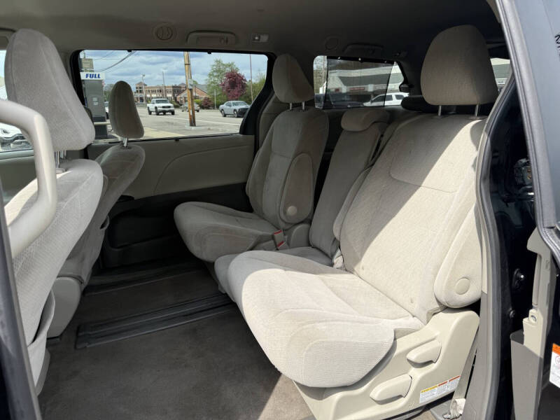 2016 Toyota Sienna