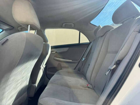 2012 Toyota Corolla LE