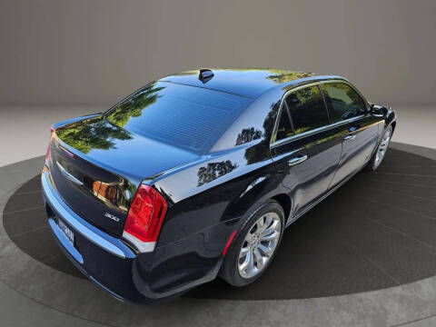 2018 Chrysler 300 Limited