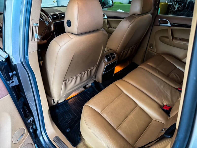 2005 Porsche Cayenne S