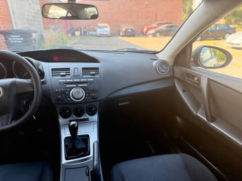 2010 Mazda MAZDA3 i Touring