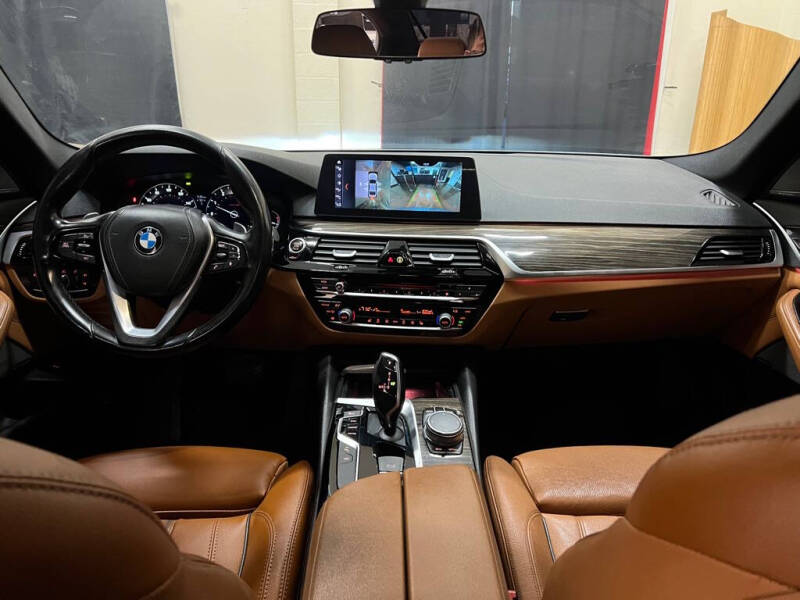 2017 BMW 5 Series 540i