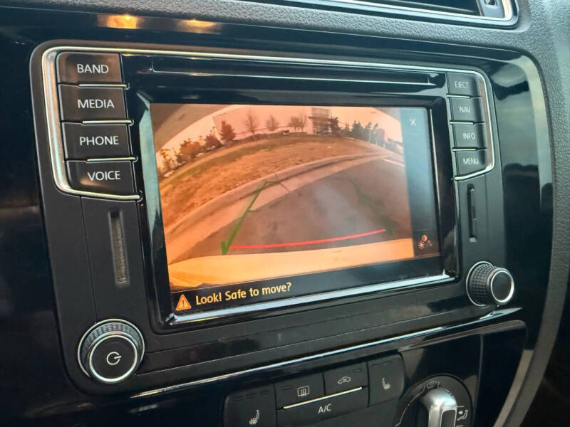 2016 Volkswagen Jetta 1.8T Sport