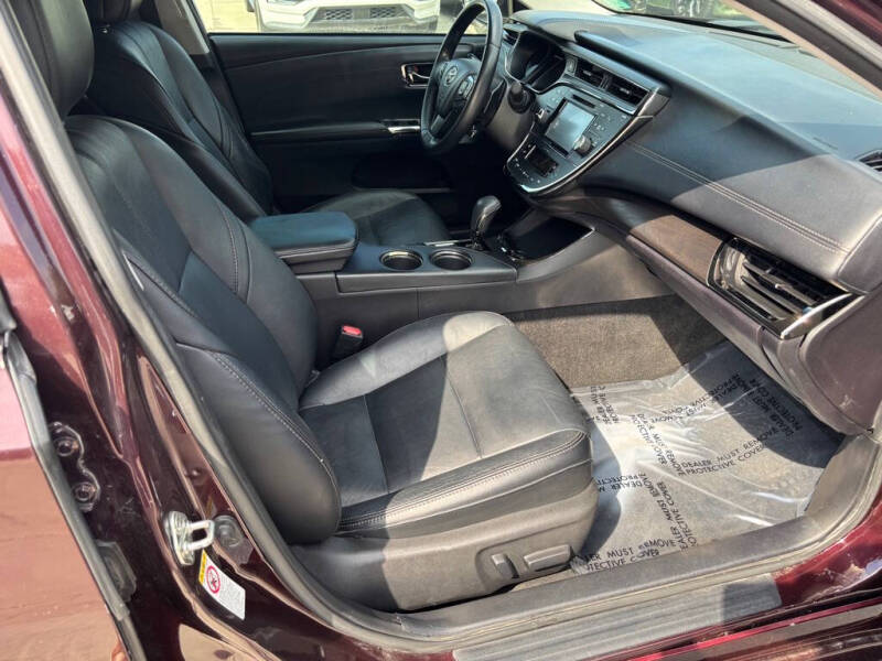 2017 Toyota Avalon XLE