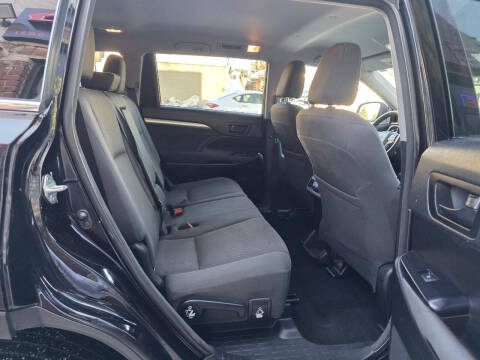 2018 Toyota Highlander LE