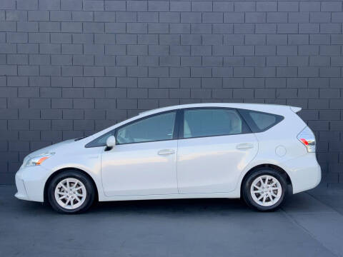 2014 Toyota Prius v Three