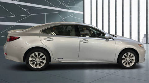 2013 Lexus ES 300h