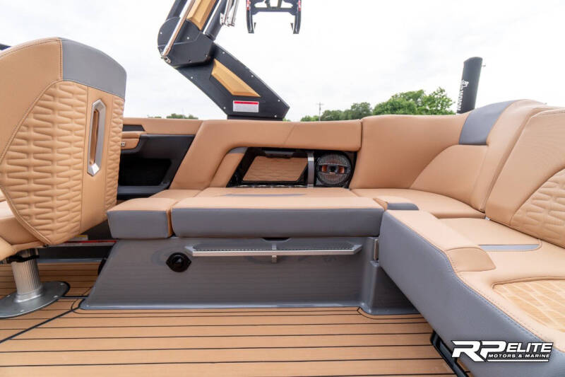 2025 MasterCraft X22