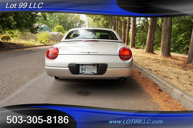 2004 Ford Thunderbird Deluxe