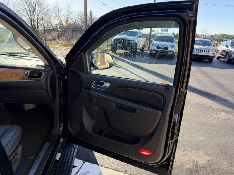 2012 Cadillac Escalade ESV Platinum Edition