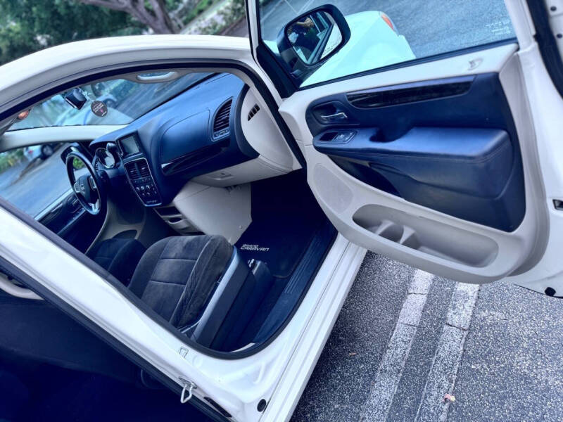 2013 Dodge Grand Caravan SE