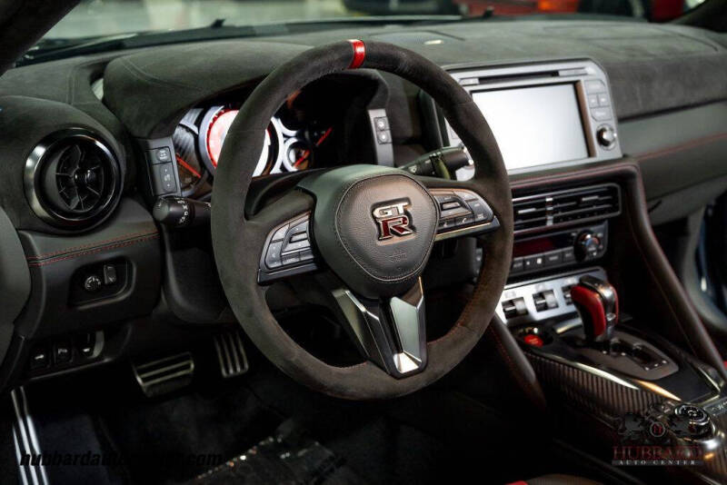 2024 Nissan GT-R NISMO