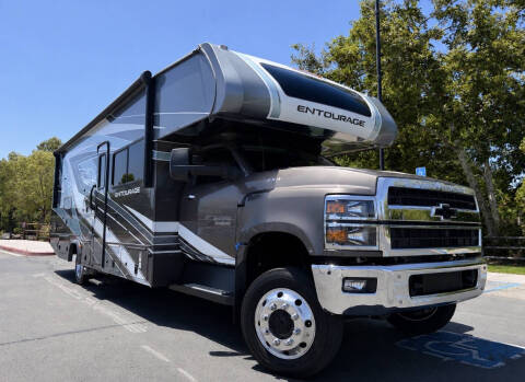 2023 Coachmen RV Entourage
