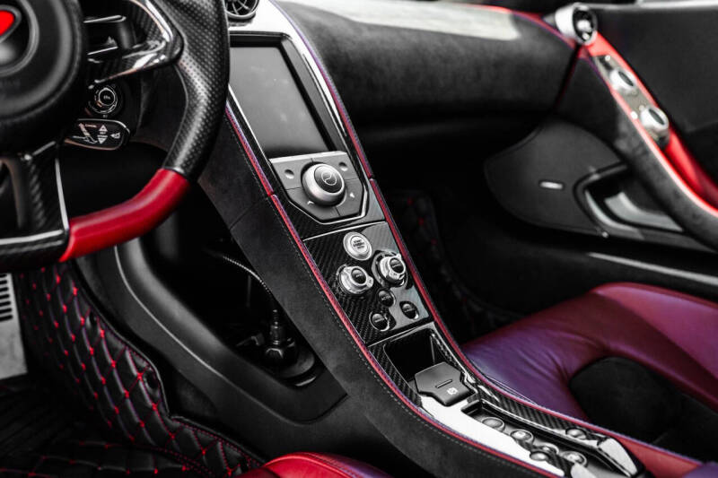 2012 McLaren MP4-12C