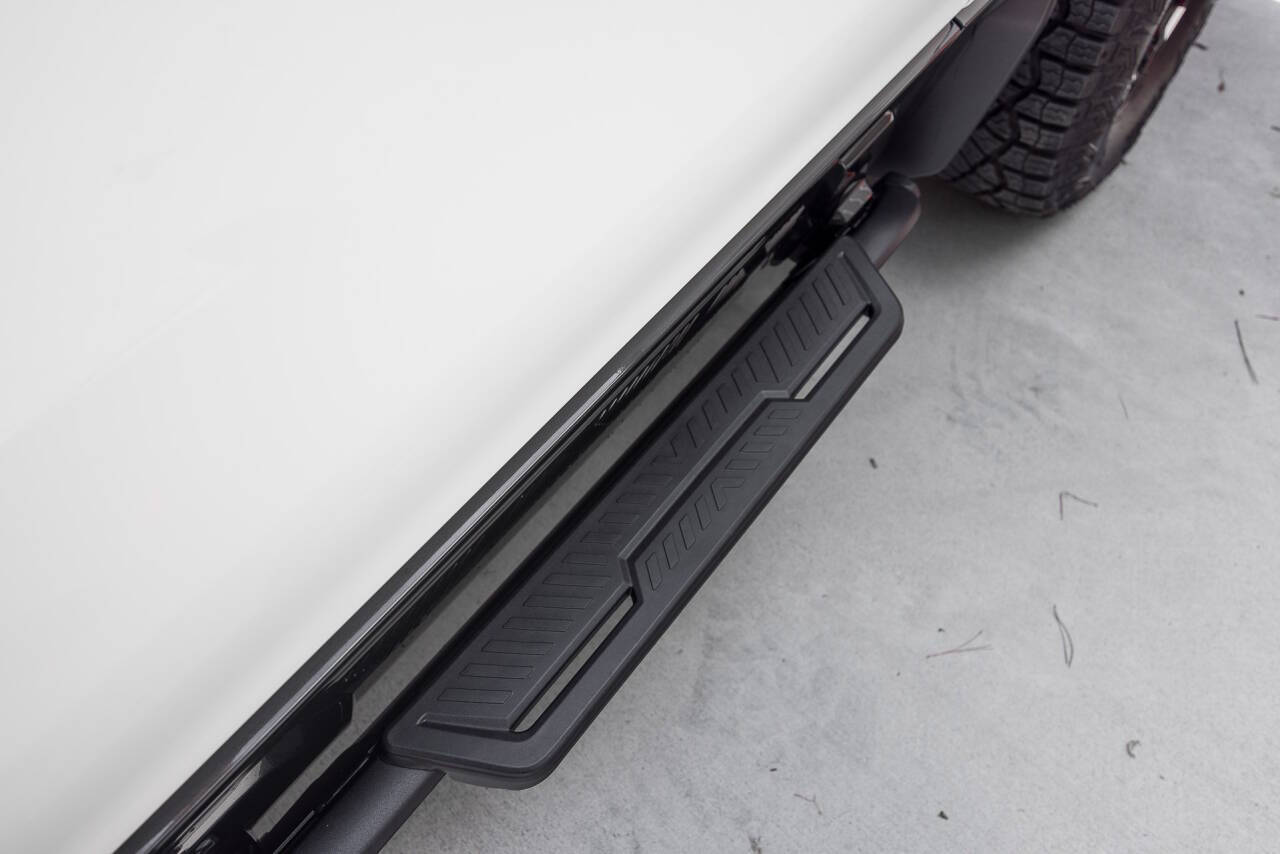 2022 GMC HUMMER EV 58