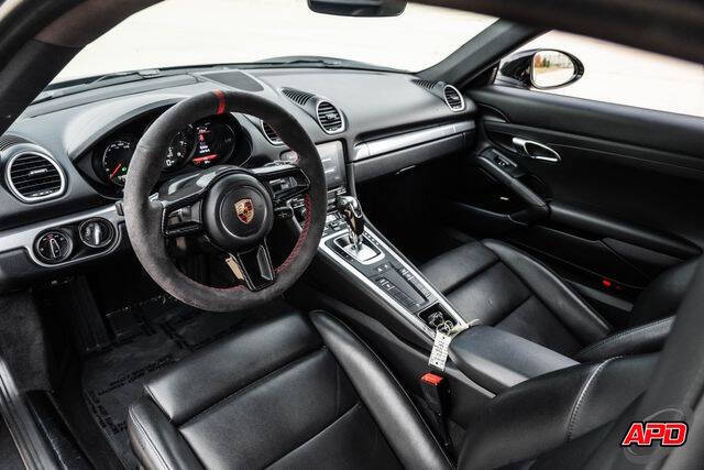 2017 Porsche 718 Cayman