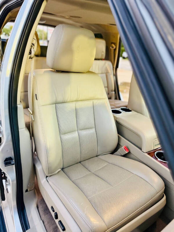 2014 Lincoln Navigator