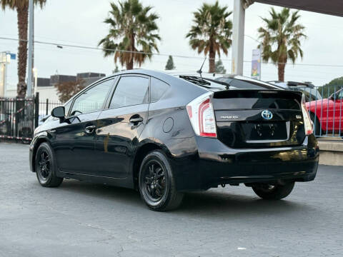 2015 Toyota Prius Two