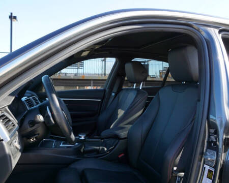 2018 BMW 3 Series 330i xDrive