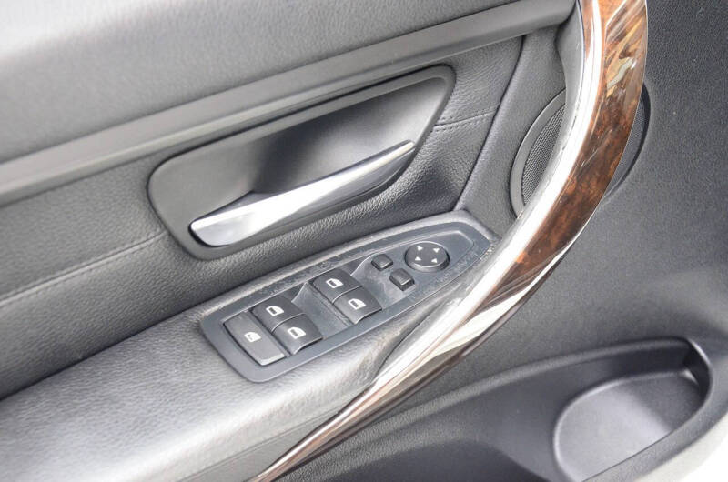 2015 BMW 3 Series 328i xDrive