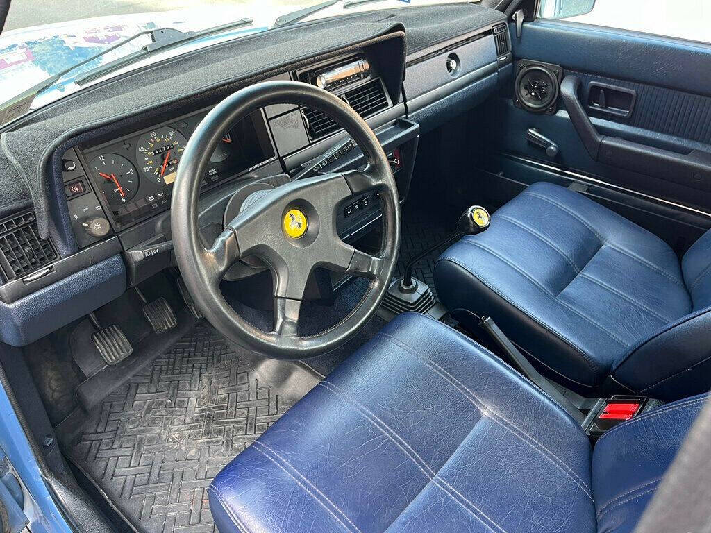 1985 Volvo 240 14