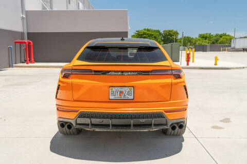 2022 Lamborghini Urus