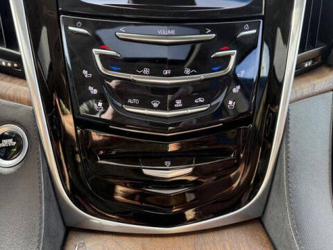 2019 Cadillac Escalade Luxury