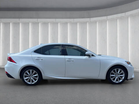 2015 Lexus IS 250 Crafted Line
