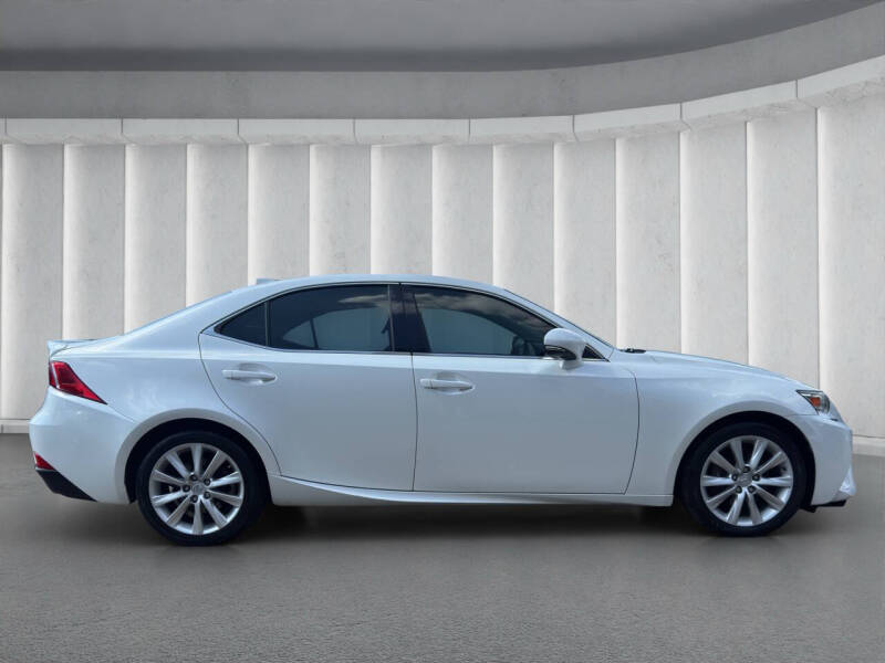 2015 Lexus IS 250 Crafted Line