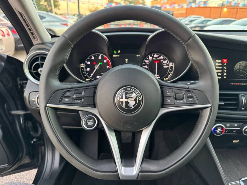 2018 Alfa Romeo Giulia Ti Lusso