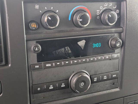 2025 Chevrolet Express LT 3500
