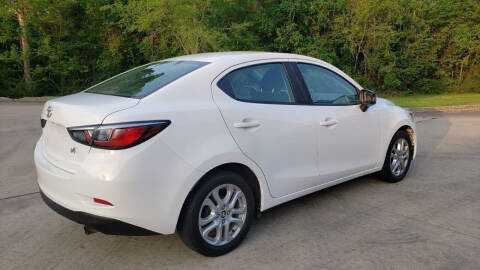 2017 Toyota Yaris iA