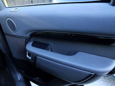 2018 Land Rover Discovery SE