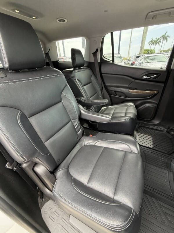 2017 GMC Acadia SLE-2