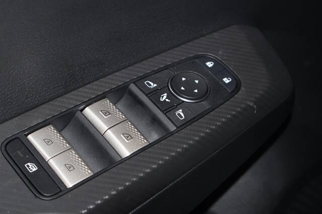 2024 Mitsubishi Outlander PHEV SEL