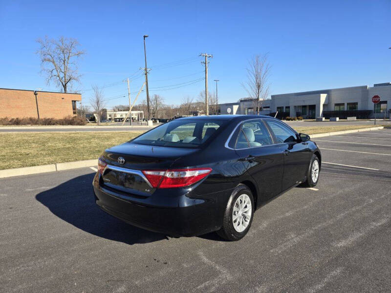 2016 Toyota Camry LE
