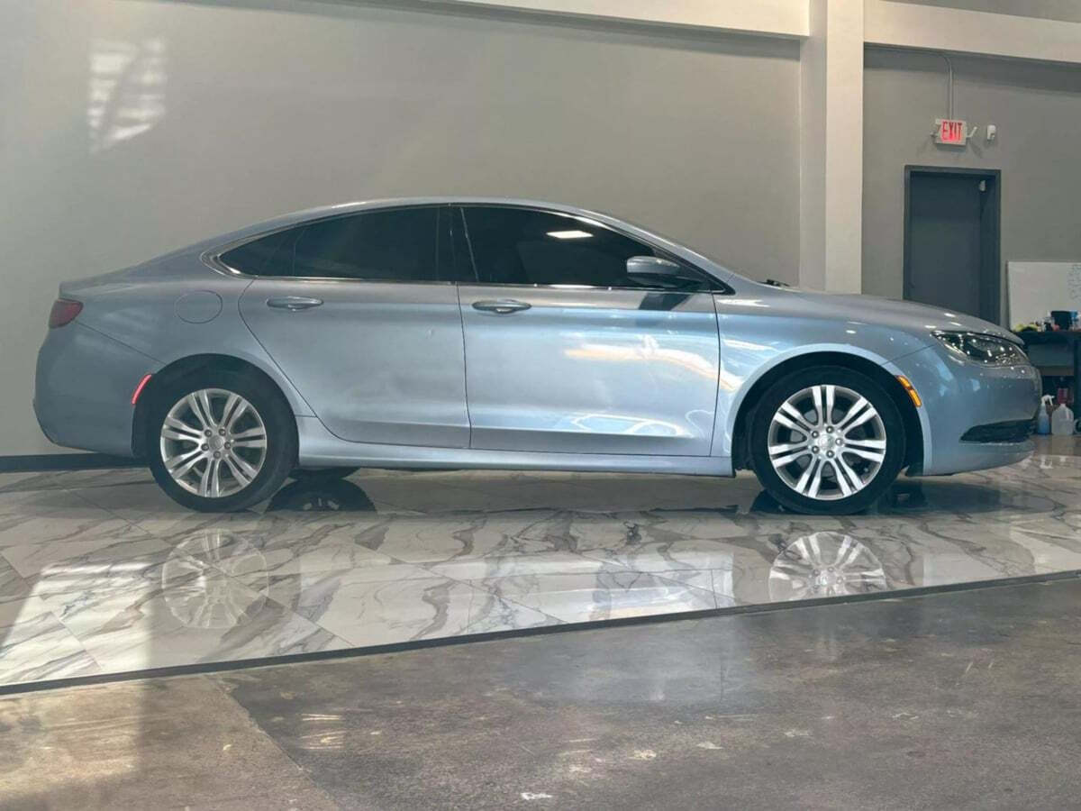 2015 Chrysler 200 for sale at IMD MOTORS, INC in Dallas, TX