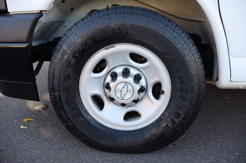 2017 Chevrolet Express LS 2500