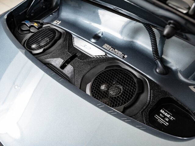 2025 Porsche 911 Carrera