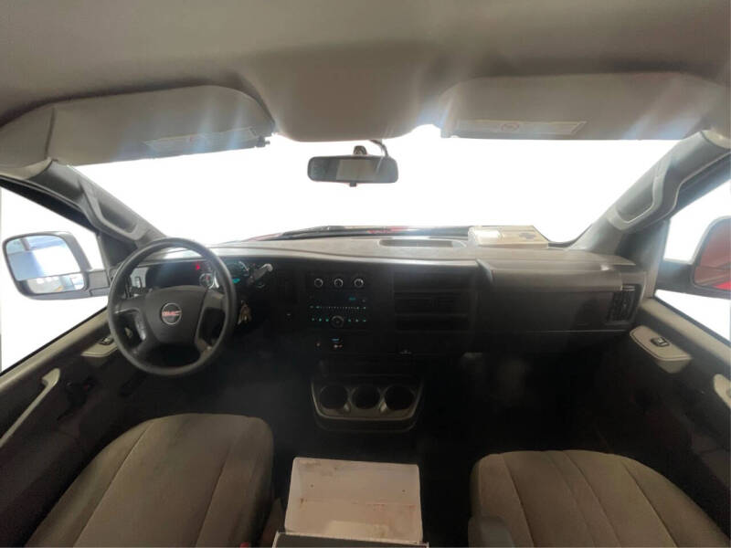 2017 GMC Savana 3500