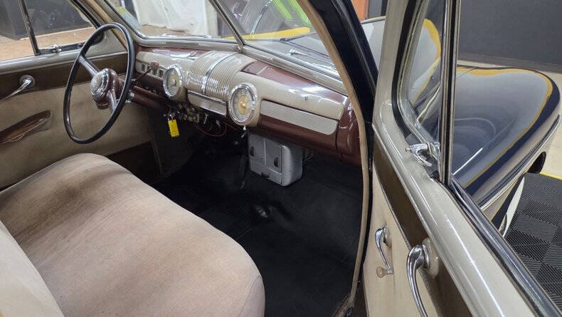1947 Ford Deluxe