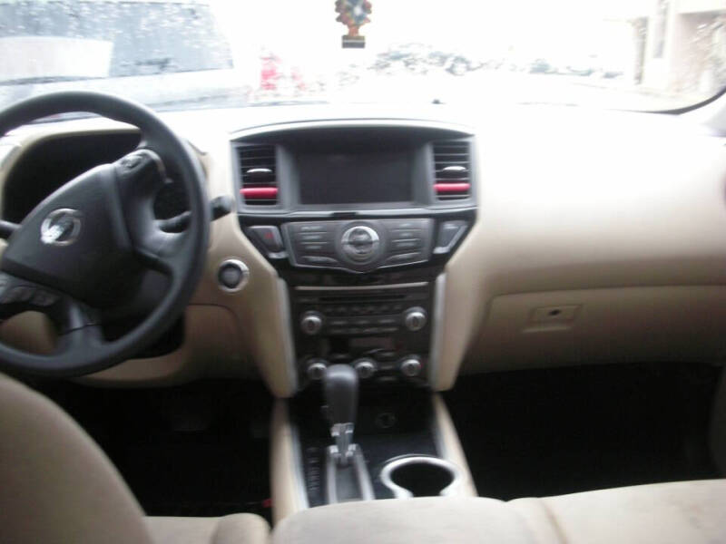 2017 Nissan Pathfinder