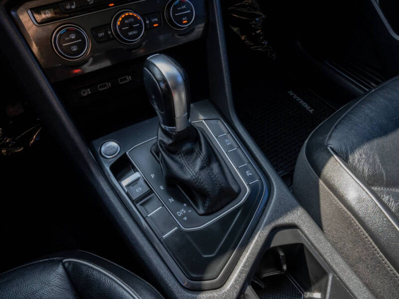 2018 Volkswagen Tiguan 2.0T SEL Premium