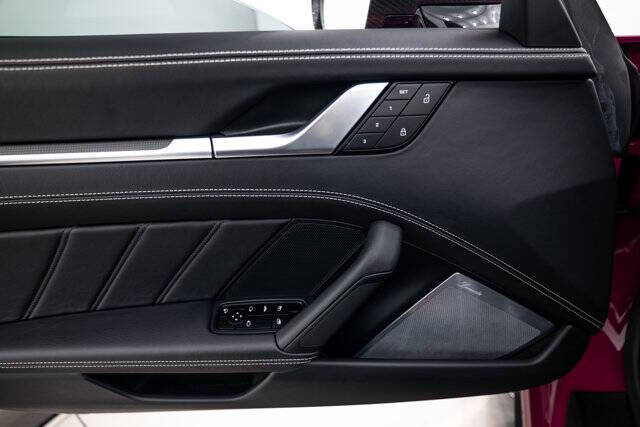 2024 Porsche 911 Turbo S